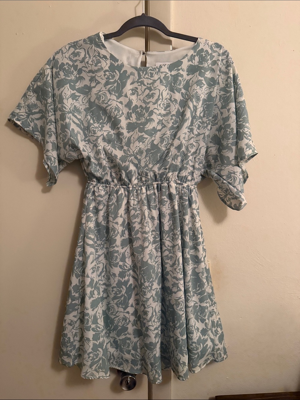 Gilli Women’s Floral Print Sage Green and White Dress